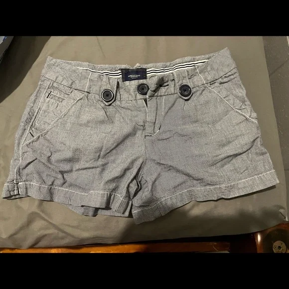 Shorts - Picture 1 of 3
